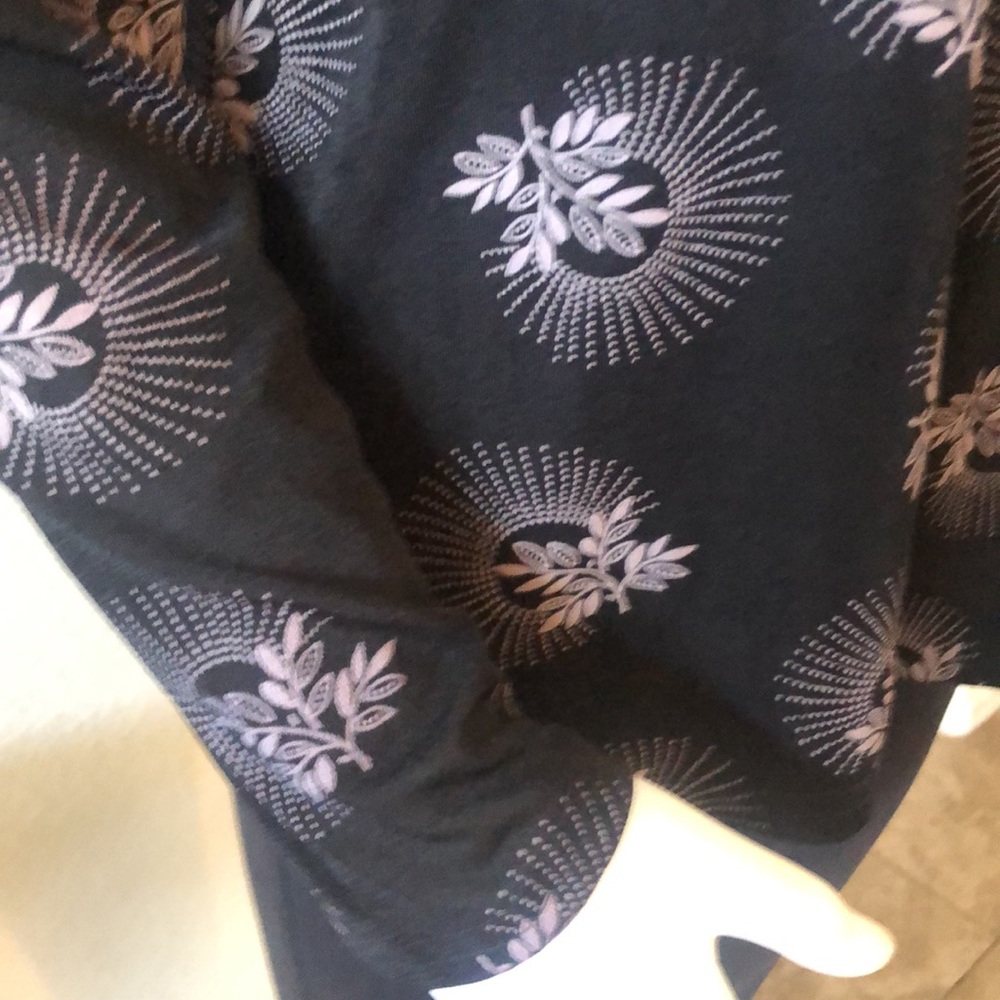 Winner Shirt - Picture 3 of 5